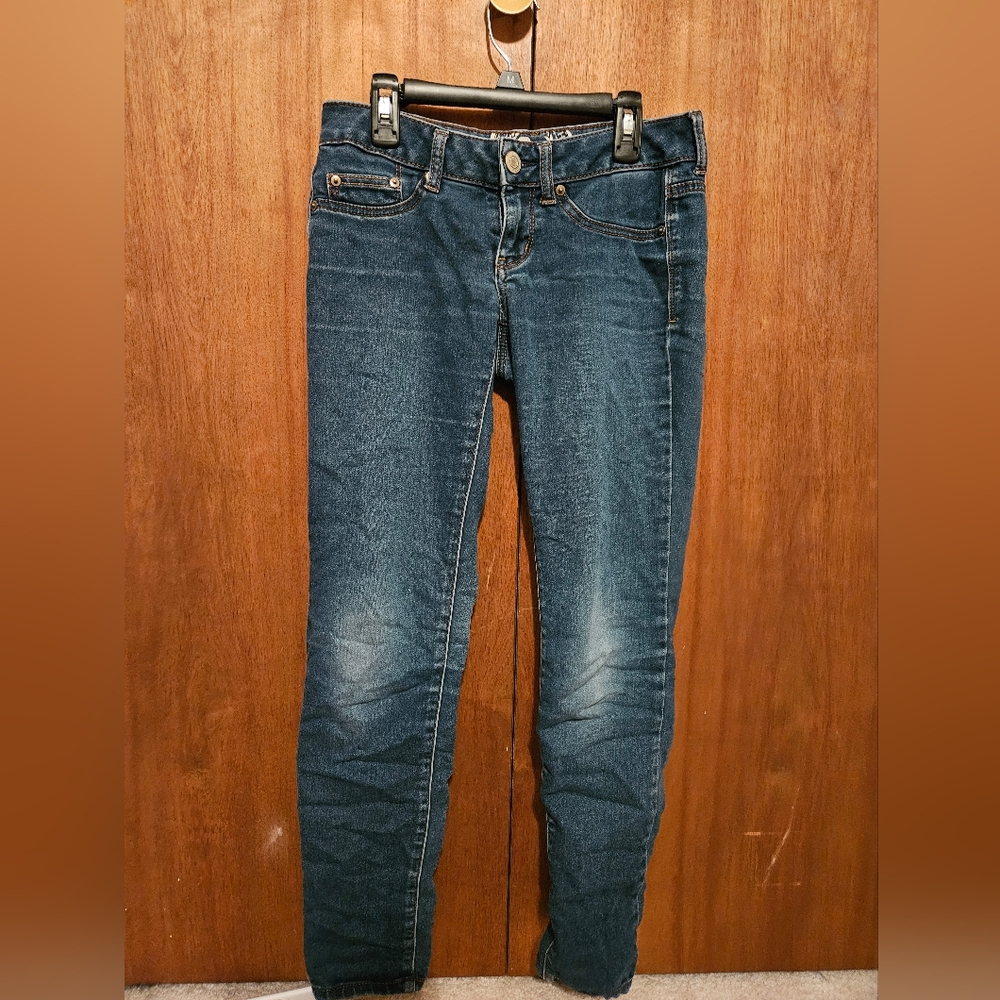 SO jeggings junior size 3
